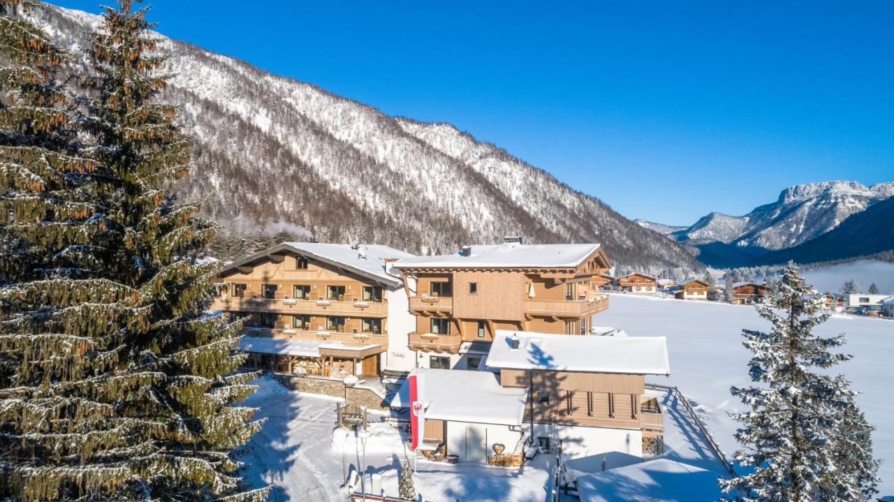 Hotel Landhaus Tirolerherz Sankt Ulrich am Pillersee Exterior photo